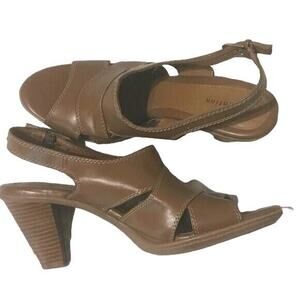 Attention Sandals 10M Open Toe Strap Back Chunky Heels Business Classic Normcore